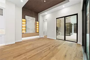 5000 Palmetto Woods Dr, Naples, FL 34119 - Photo 9