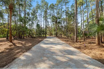 5000 Palmetto Woods Dr, Naples, FL 34119 - Photo 41