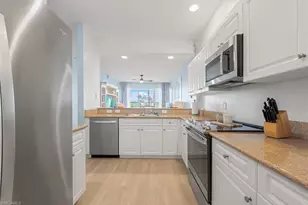 7915 Mahogany Run Ln, Naples, FL 34113 - Photo 13