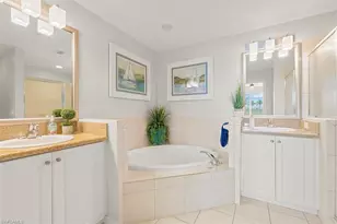 7915 Mahogany Run Ln, Naples, FL 34113 - Photo 11