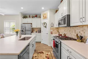 19751 Coconut Harbor Cir, Fort Myers, FL 33908 - Photo 9