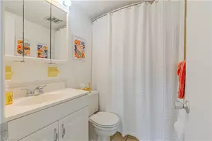 72 7th St S, Naples, FL 34102 - Photo 13