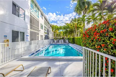 72 7th St S #309, Naples, FL 34102 - Photo 19