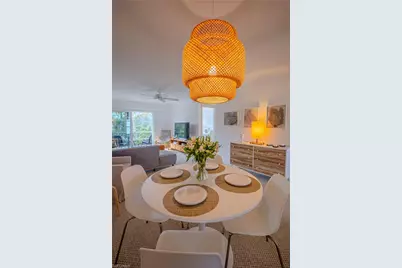 72 7th St S #309, Naples, FL 34102 - Photo 7