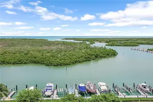 13105 Vanderbilt Dr, Naples, FL 34110 - Photo 27