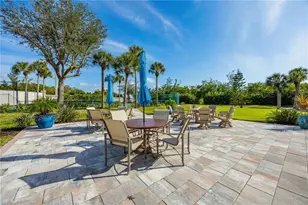 13105 Vanderbilt Dr, Naples, FL 34110 - Photo 25