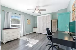 524 Lake Louise Cir, Naples, FL 34110 - Photo 25