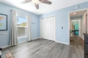 524 Lake Louise Cir, Naples, FL 34110 - Photo 21