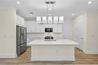 10279 Bonavie Cove Dr, Fort Myers, FL 33966 - Photo 3