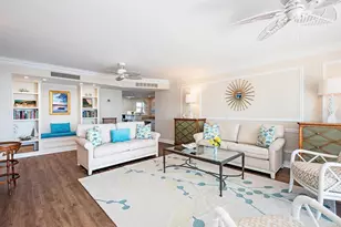 10691 Gulf Shore Dr, Naples, FL 34108 - Photo 3