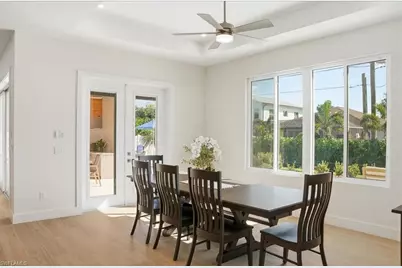 526 104th Ave N, Naples, FL 34108 - Photo 9