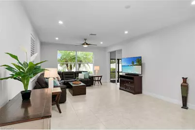 13418 Kent St, Naples, FL 34109 - Photo 5