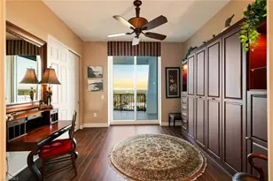 455 Cove Tower Dr, Naples, FL 34110 - Photo 27