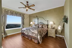 455 Cove Tower Dr, Naples, FL 34110 - Photo 23