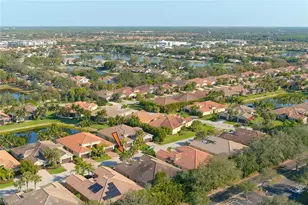 13419 Silktail Dr, Naples, FL 34109 - Photo 19