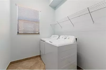 13419 Silktail Dr, Naples, FL 34109 - Photo 15