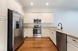 13419 Silktail Dr, Naples, FL 34109 - Photo 7