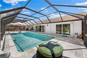 2467 Pinewoods Cir, Naples, FL 34105 - Photo 19