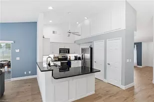 272 Johnnycake Dr, Naples, FL 34110 - Photo 5