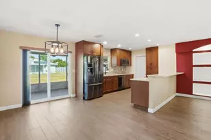 2261 Ivy Ave, Fort Myers, FL 33907 - Photo 7