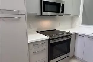 445 Robin Hood Cir, Naples, FL 34104 - Photo 7