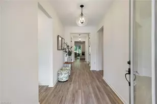 10427 Ventana Ln, Naples, FL 34120 - Photo 3
