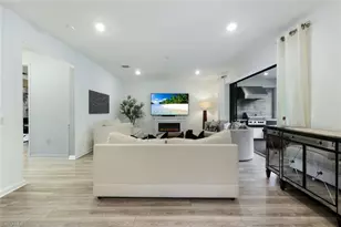 10427 Ventana Ln, Naples, FL 34120 - Photo 5