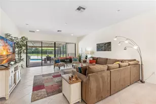 4360 Aurora St, Naples, FL 34119 - Photo 11