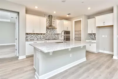 2066 Grove Dr, Naples, FL 34120 - Photo 7