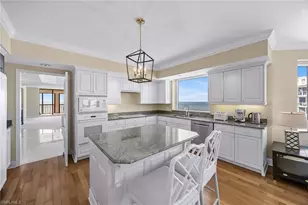 8171 Bay Colony Dr, Naples, FL 34108 - Photo 9