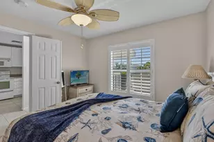 681 W Elkcam Cir, Marco Island, FL 34145 - Photo 13