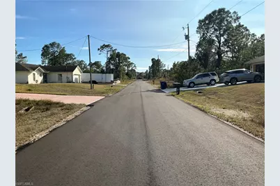 745 Oro Ave S, Lehigh Acres, FL 33974 - Photo 5