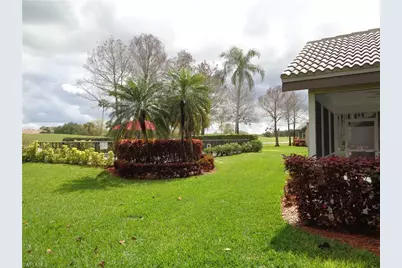 271 Perignon Pl #16-1, Naples, FL 34119 - Photo 5