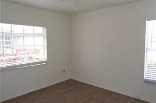 271 Perignon Pl, Naples, FL 34119 - Photo 35