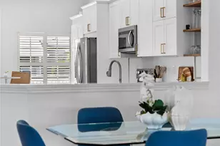 2215 Chesterbrook Ct, Naples, FL 34109 - Photo 7