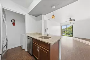 2925 Winkler Ave, Fort Myers, FL 33916 - Photo 9