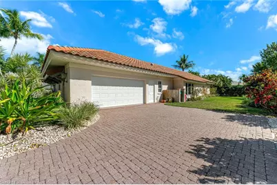 1930 Blackstone Cir, Naples, FL 34109 - Photo 25