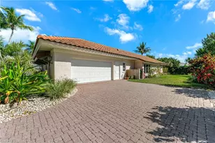 1930 Blackstone Cir, Naples, FL 34109 - Photo 25