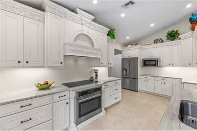 1930 Blackstone Cir, Naples, FL 34109 - Photo 7