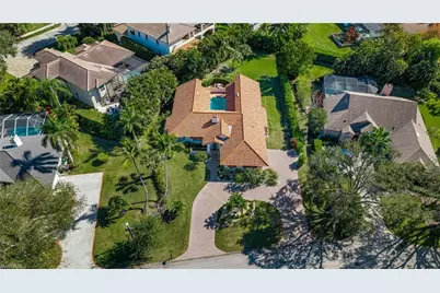 1930 Blackstone Cir, Naples, FL 34109 - Photo 27