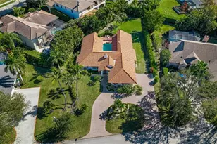 1930 Blackstone Cir, Naples, FL 34109 - Photo 27