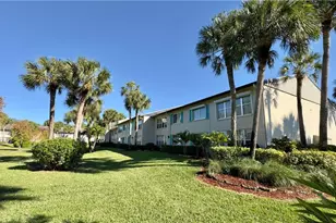 4140 Looking Glass Ln, Naples, FL 34112 - Photo 7