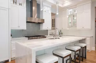 452 Putter Point Dr, Naples, FL 34103 - Photo 11