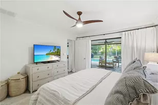 2644 River Reach Dr, Naples, FL 34104 - Photo 25