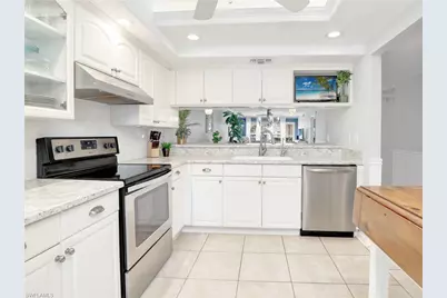 4230 Jack Frost Ct #7, Naples, FL 34112 - Photo 5