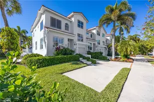 980 5th St S, Naples, FL 34102 - Photo 23