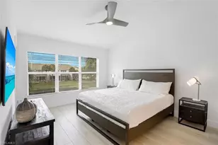 775 Hampton Cir, Naples, FL 34105 - Photo 11