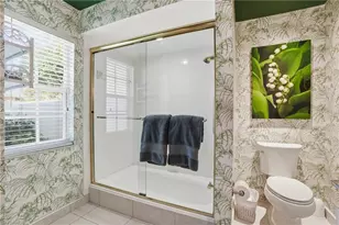 300 Bald Eagle Dr, Naples, FL 34105 - Photo 25