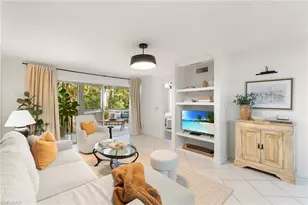 614 Wiggins Bay Dr, Naples, FL 34110 - Photo 3