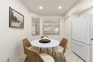 614 Wiggins Bay Dr, Naples, FL 34110 - Photo 11